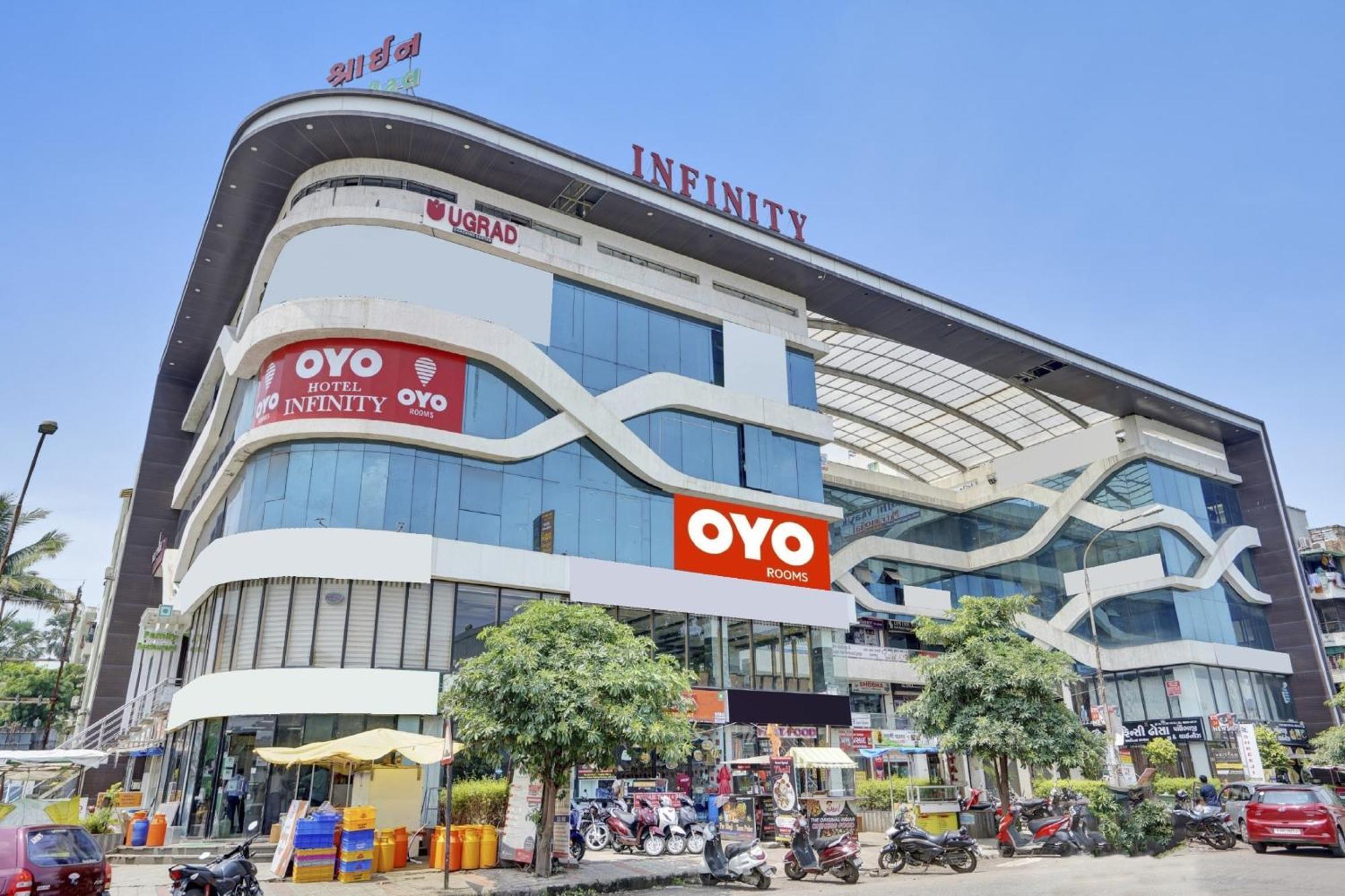 Hotel O Infinity Сурат Екстер'єр фото
