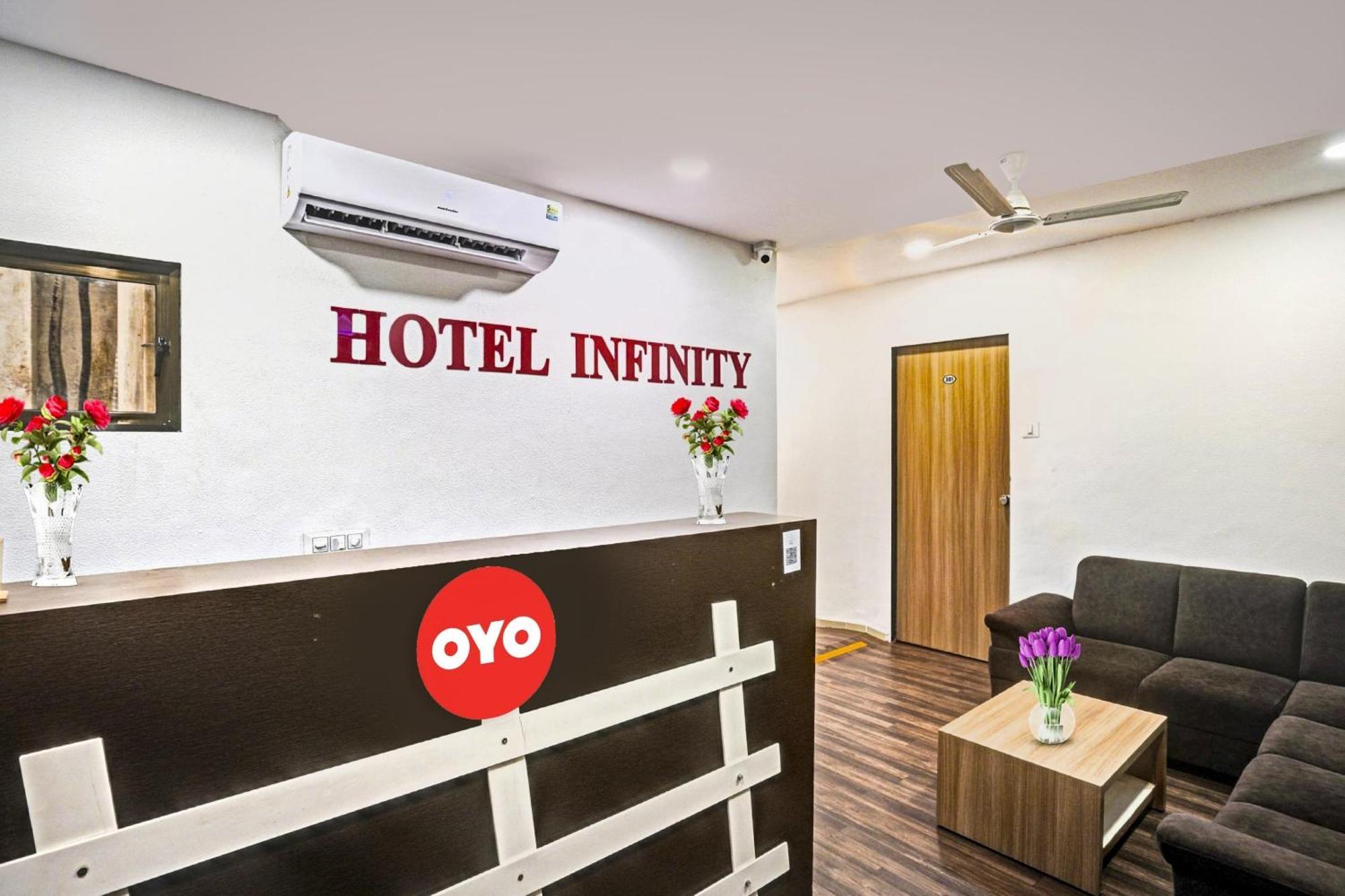 Hotel O Infinity Сурат Екстер'єр фото